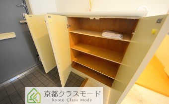 シューズボックス