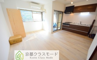 室内リノベーションされた1LDK☆