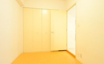 洋室4.7帖・別アングル