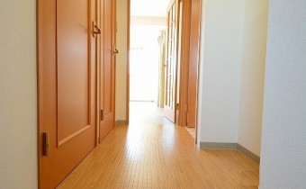 ※室内写真は同マンション内・別タイプの参考画像となります。