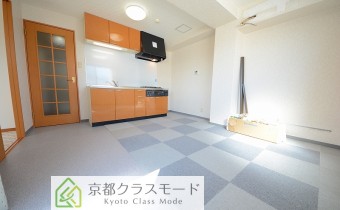 ※室内写真は同マンション内・別タイプの参考画像となります。