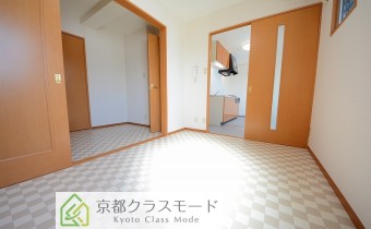 ※室内写真は同マンション内・別タイプの参考画像となります。