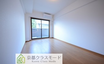 洋室9帖・別アングル