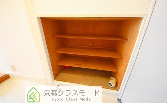 シューズボックス