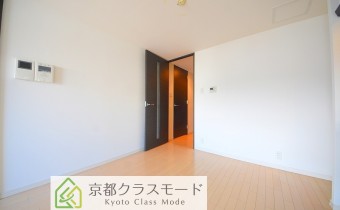 ※室内写真は同マンション内・別タイプの参考画像となります。
