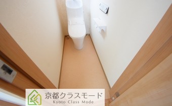 ２階　ウォシュレットトイレ