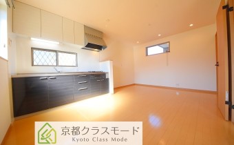 平成27年築ですのでとっても綺麗です♪
