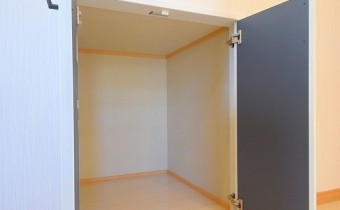階段下収納