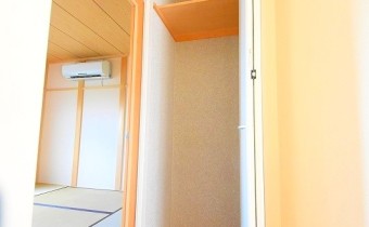 1階　廊下の収納