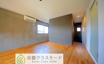 室内はお洒落にリノベーション済み♪「最上階・角部屋」！