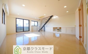 「最上階・メゾネットタイプ」の特別なお部屋です♪