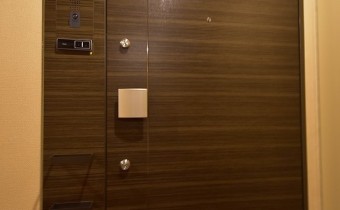 玄関ドア