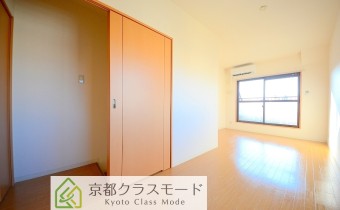 洋室8.4帖・別アングル