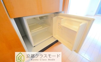 ミニ冷蔵庫付き