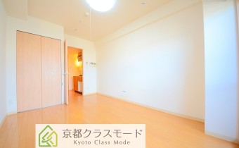 洋室6.7帖・別アングル