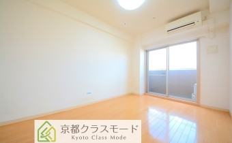 洋室6.7帖・別アングル