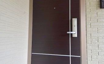玄関ドア