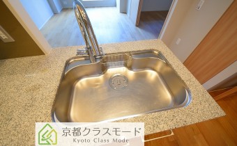 ※室内写真は同マンション内・別タイプの参考画像となります。