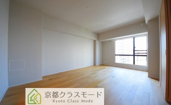 ※室内写真は同マンション内・別タイプの参考画像となります。