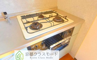 3口ガスシステムキッチン(グリル付き)
