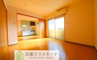 洋室6.7帖・別アングル