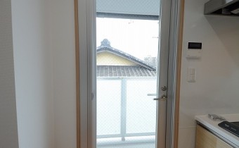南側バルコニーへ