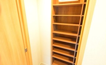 ※室内写真は同マンション内・別タイプの参考画像となります。
