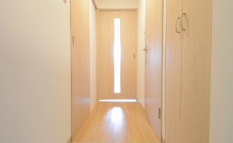 ※室内写真は同マンション内・別タイプの参考画像となります。