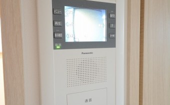 ※室内写真は同マンション内・別タイプの参考画像となります。