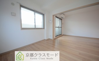 ※室内写真は同マンション内・別タイプの参考画像となります。