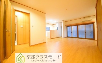 「広々16帖」のリビングダイニングは女性に人気のカウンターキッチンタイプ♪