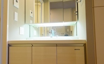 ※室内写真は同マンション内・別タイプの参考画像となります。