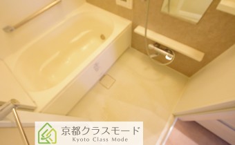 ※室内写真は同マンション内・別タイプの参考画像となります。
