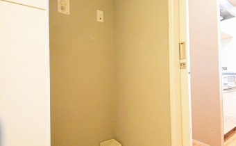 ※室内写真は同マンション内・別タイプの参考画像となります。