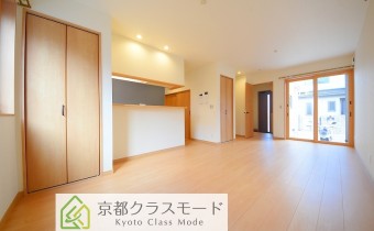 人気の「桂エリア」の新築一戸建て♪「敷地内ガレージ」もあり！