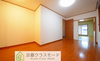 Room 8