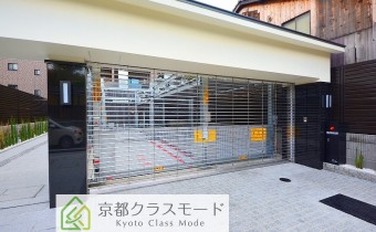 敷地内ガレージ