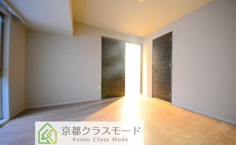 洋室8帖・別アングル