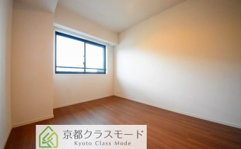 Room 7