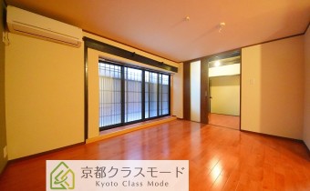 平成28年8月に「室内フルリノベーション」された｢現代風京町家」です♪