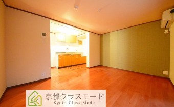 洋室6.8帖
