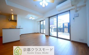 LDK　※室内写真は同マンション内の113号室のものです。