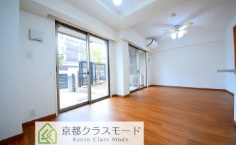 LDK　※室内写真は同マンション内の113号室のものです。