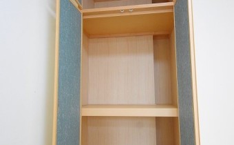 押入れ　※室内写真は同マンション内の113号室のものです。