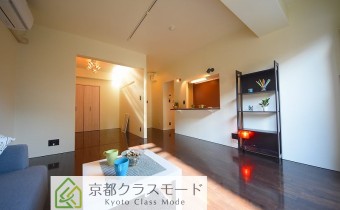 お洒落な室内空間♪使い勝手の良いデザイナーズマンションです！　※室内写真は同マンション内の101号室のものです。