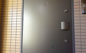 玄関扉