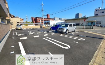敷地内ガレージ