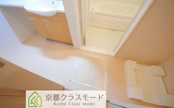 ※室内写真は同建物内・別タイプの参考画像となります。