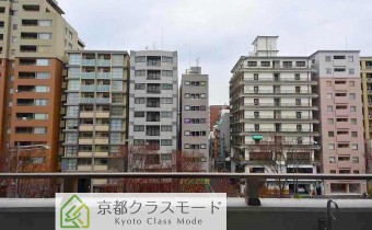 ※室内写真は同マンション内・別タイプの参考画像となります。