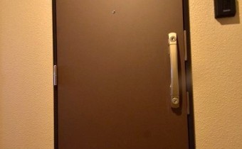 玄関ドア